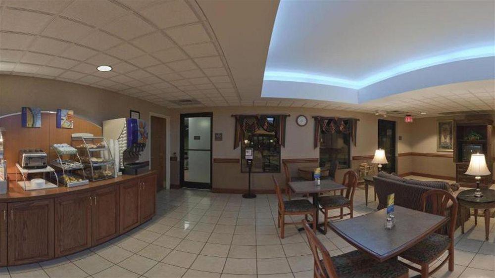 Holiday Inn Express Hotel & Suites Sanford By Ihg Beltér fotó