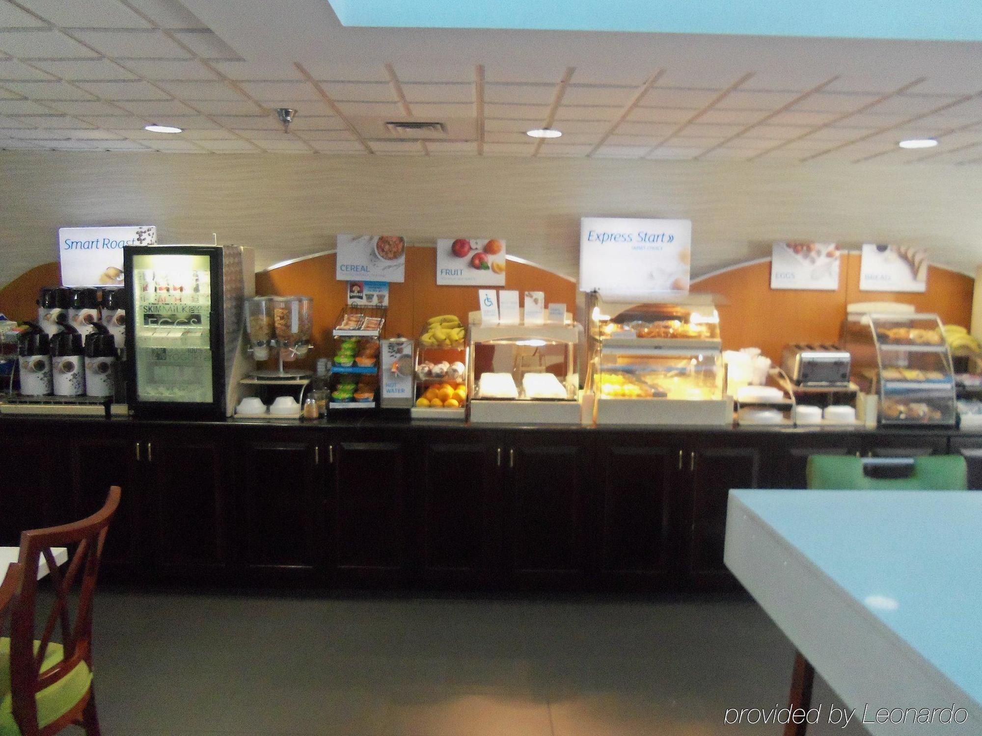 Holiday Inn Express Hotel & Suites Sanford By Ihg Kültér fotó